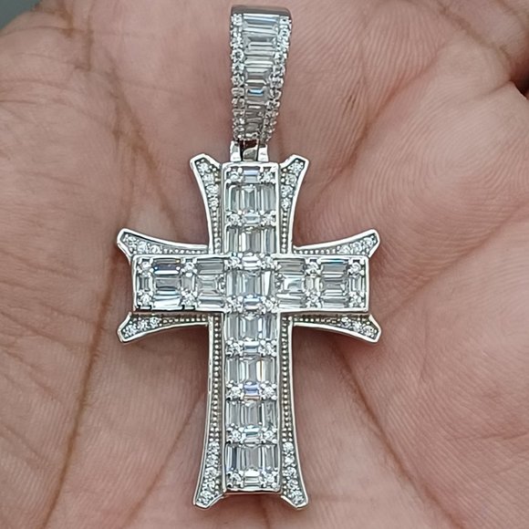 925 Sterling Silver Pendant